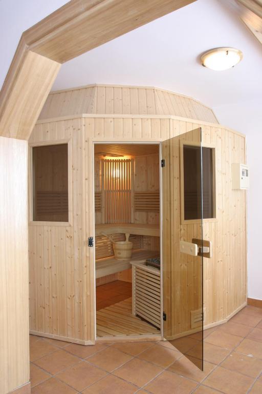 Hotel Góralski Raj Nowy Targ Kültér fotó