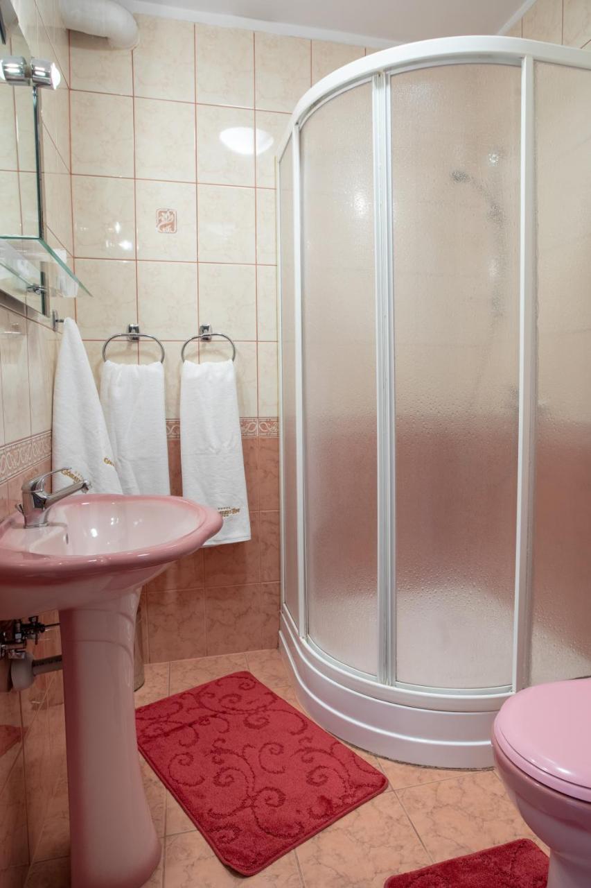 Hotel Góralski Raj Nowy Targ Kültér fotó